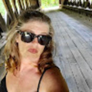 Meet your Posher, Sandi